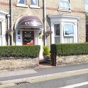 Bed and breakfast Diamonds Near Hospital, York