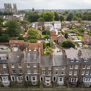10 St Marys York
