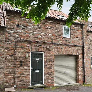 Biggan Mews York